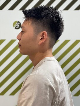 バーバーバー 四谷(BARBER-BAR) 大人の刈り上げスタイル