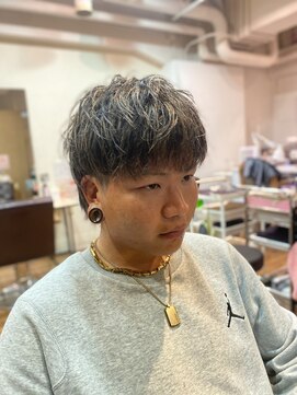 ヴィレッジ(Village) ショートマッシュウルフ