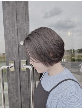 ザベース(the BASE) ショートボブ