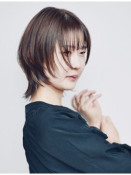 ゼン(ZEEN) かっこよく大人っぽさを　ミディアムウルフ @ZEENpono