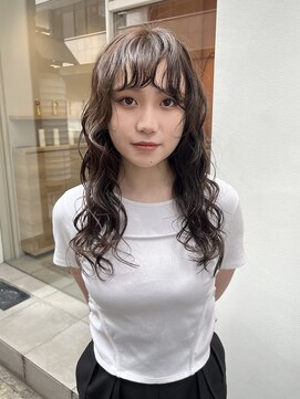 メルト 西梅田店(melt) #顔まわりレイヤー　#縦落ちカール