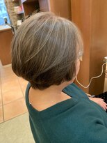 大須賀美容室 けやき通り店&nbsp;白髪ぼかしハイライト