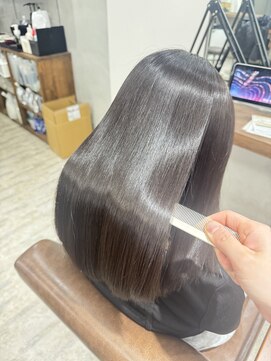 ラボ(LABO.) 艶感爆発グレージュ