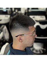 ゴールドグローバーバー(GOLDGLOW BARBER)&nbsp;クロップスタイル