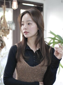 リッカ(RICCA) 黒髪/クラゲヘアー/オリーブグレー/小顔/ココアベージュ/恵比寿