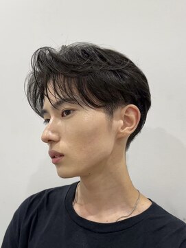 アフロート ギンザ(AFLOAT GINZA) ビジネス ニュアンスパーマ センターパート 20代30代40代