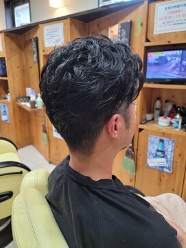ファミリーズ 竹の山店 アップバングパーマ