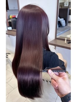リュクス(LUXE)の写真/メテオ成分を使用したカラー剤で髪に必要な栄養を入れ込み、カラーをしながらうるツヤ髪を実現☆