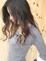 サンディーズ(Sandees)&nbsp;▼暗髪ロングスタイル×インナーカラー