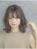 外ハネくびれミディアム