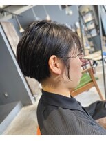インス(ensue)&nbsp;京都 ショートヘア 刈り上げショート 耳かけショート 中島