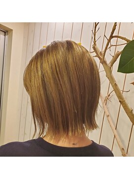 パコ(Paco) 切りっぱなしボブ