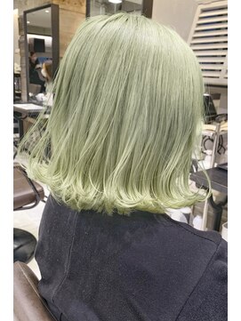 トルネード(TORNADO) あんスタ巴日和推しカラー ボブ 黄緑髪色 ハイトーン S1129