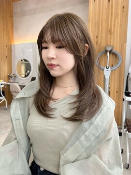 アフロートリノ(AFLOAT Leino) 小顔ヘルシーレイヤースタイル透明感カラー【修】20代30代40代