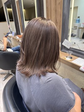 ケンジ 横須賀中央(KENJE) ブリーチ必須ブラウングレージュ