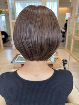 アドラーブル 長岡リップス旭岡店(adorable) 20代30代透明感暗髪アッシュブルーグレージュ丸みボブ