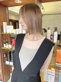 ヘアークルーズピース (hair cruise Piece)の写真/1人1人の骨格・髪質・バランスを考慮した再現性の高いカットと、徹底したカウンセリングにリピーター続出◎
