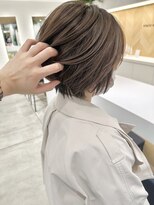 ステアケース ギンザセブン(stair:case ginza7)&nbsp;ハイライトグレージュ丸みショートボブ