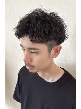 レオンプラス 具志川店(LEON plus+) ショートツイストスパイラル[メンズカット/メンズパーマ/パーマ]