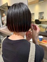 シーン バイ ラッド(SCENE by RAD)&nbsp;レイヤーが映えるナチュラルショートボブ小顔盛り顔まわりカット