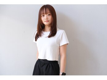 アレックスレコ(alex reco)の写真/広がり・うねりを抑え、自然で柔らかな艶ストレートへ