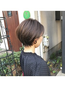 ソラ(sola) 大人丸みショート