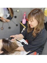 ヘアークリエーション アンベリール(hair creation embellir) 岡本 梨乃