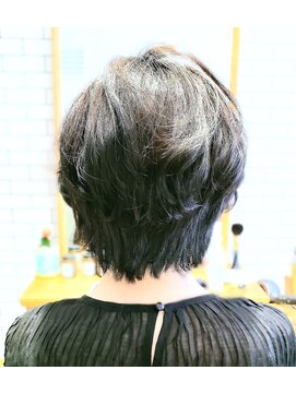 ユーモア(Umore) ナチュラルショート