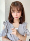 大人可愛い薄めバングふんわりカールショコラアッシュ小顔カット