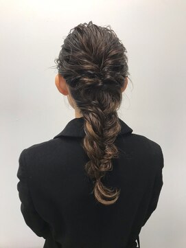 リヴ 目黒(riv.) ダウンスタイル/ヘアセット/[目黒駅]