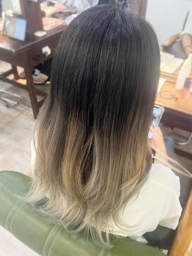 マリアバイアフロート(Maria by AFLOAT) 【山田】バレイヤージュグラデーションハイライト