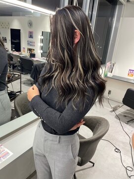 キング 枚方店(K!ng) 【枚方、高槻、梅田】ホワイトハイライト