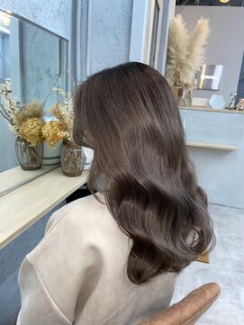 ウィリーベル 沖縄(WILLIE BELLE) ミルクティーアッシュ