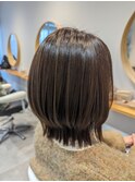 くびれミディアムレイヤースタイル