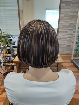 ルッカランス 王子店(Lucca Lance) 5月 コントラストをつけたハイライトカラー