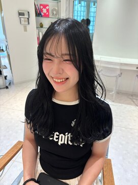 ビビディ バビディ ブー 河原町三条店(Bibbidi.bobbidi.boo) 似合わせレイヤーカット×暗髪艶カラー　チグチ