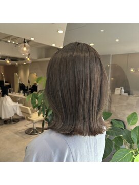 ミズチャーム(Ms.CHARM) 【高瀬陽介】くびれボブ×シアーグレージュ