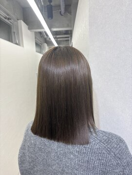 ビークオーレ(Be cuore) 艶髪縮毛オリーブベージュカラー