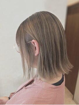 アンビ(ambi) バレイヤージュ