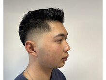 【スキンフェードで男らしく清潔感も◎】