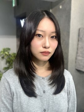 ヴェイン 渋谷(vain) イルミナカラーレイヤーカット顔まわりカットナチュラルクール