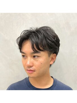 サームマン 人形町(SARM MAN) 束感と動きで魅せる! 個性を引き出すニュアンスパーマ
