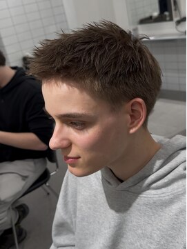 グルーマーズクレッジ 渋谷店(GROOMER/S CREDGE) men's/メンズ/スパイキーショート/フェード/ニュアンスパーマ