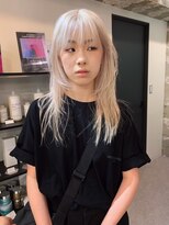 ペレ 原宿(PELE) ダブルカラー/ケアブリーチ/羽エクステ/原宿