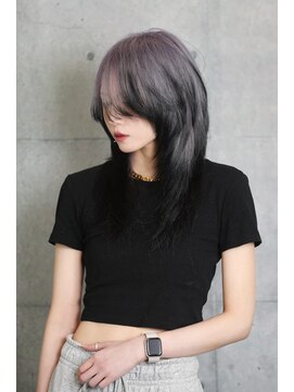 ガルテ(GARTE) ウルフカット/ホワイトカラー/ケアブリーチ