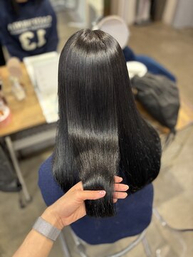 リラクオーレ 三宮 元町(LIRA CUORE) 艶髪ブラック×髪質改善縮毛矯正