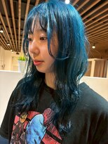 クレヨン ケース(Crayon case) 高発色ブルーカラー×ウェーブシルエット