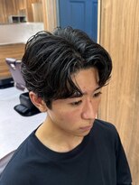 トラスト ザ バーバー 東京駅日本橋店(TRUST the Barber)&nbsp;センターパート/ニュアンスパーマ/フェザーパーマ