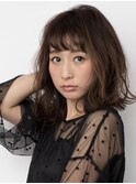 顔周りエアリーで小顔ミディアム（＝ライトサファリベージュ）