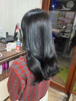 ヘアー リードレス(hair Re:dress)&nbsp;ハイレイヤーカット＿黒髪暗髪ロング　ツヤ髪　まとまり髪